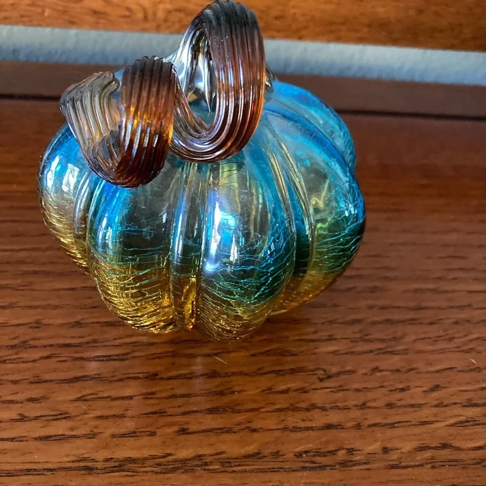 Art Glass Pumpkin Pier One hand blown Thanksgiving 5 1/2”